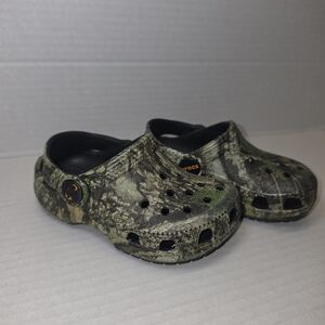 Crocs Realtree Clogs Toddler Size 6c